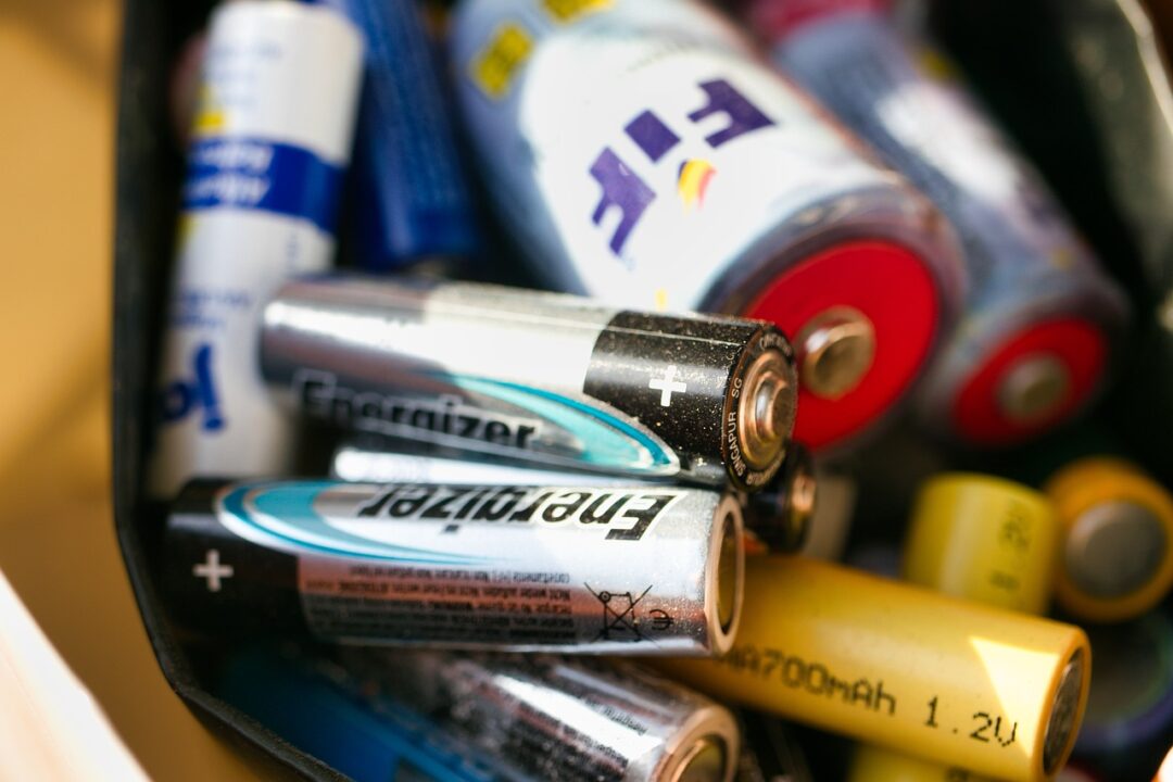 Viele verschiedene Batterien