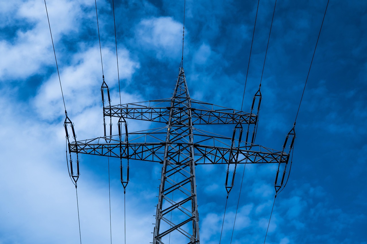 Marokko treibt die Energiewende voran und plant den Bau von zwei Batteriegroßspeichern, um seine Stromnetze zu stabilisieren.